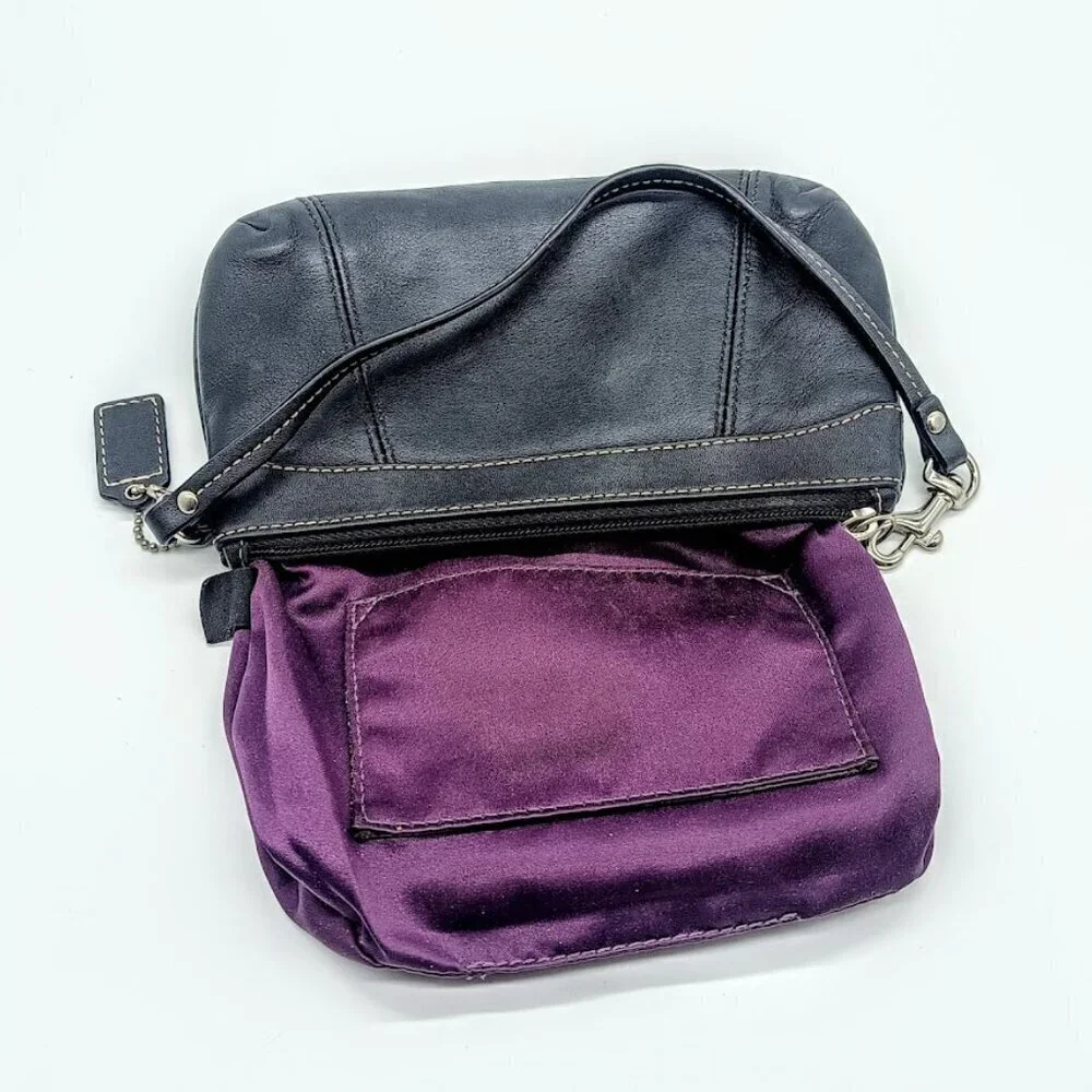 Vintage Coach Blue Black Pleated Leather Wristlet